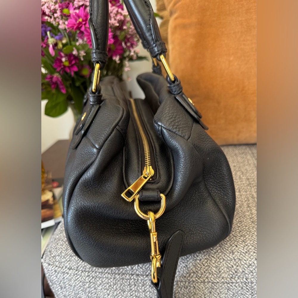 Marc Jacobs-Gorgeous Black Pebbled Leather Satchel with Gold Hardware - Picture 9 of 14